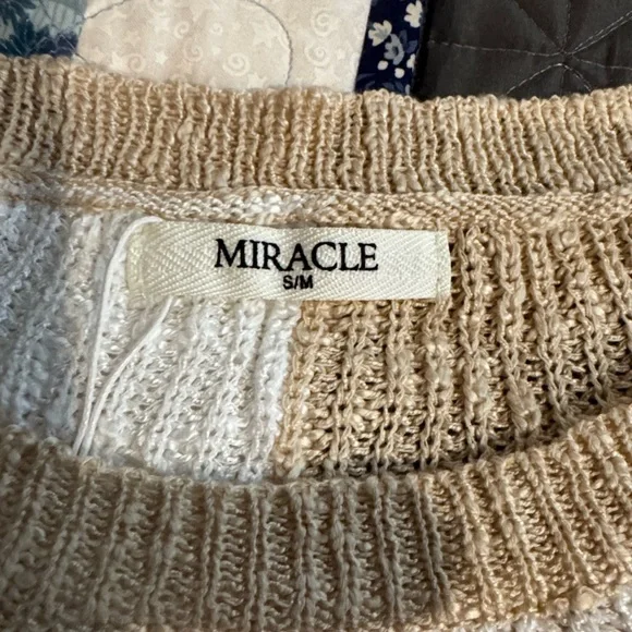 Miracle Beige and White Knit Sweater - Picture 5 of 5
